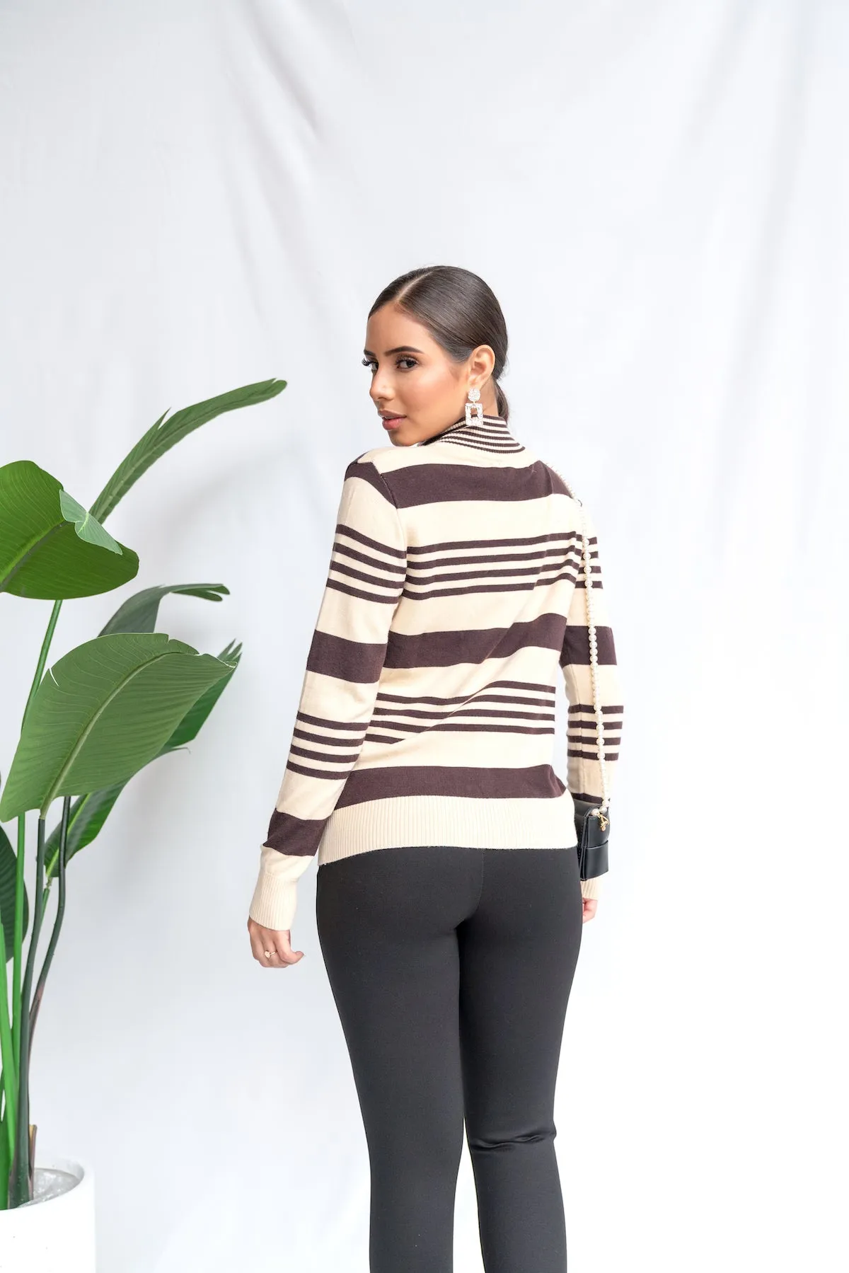 Plaid Pattern Front Zipper Sweater